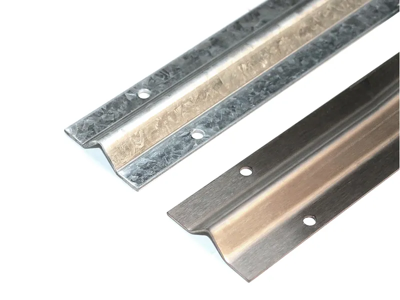 Riel V 56 en acero inoxidable y galvanizado para portón corredizo — Herrajes Roma