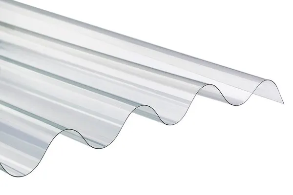 Chapa de policarbonato ondulado cristal, con el perfil sinusoidal a la vista